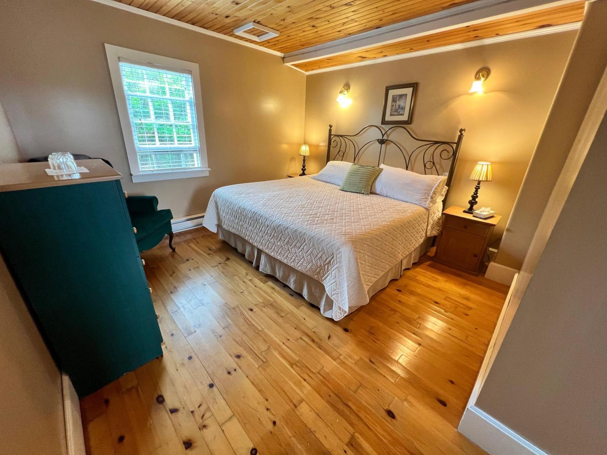 Bishop White Manor Hotel Trinity Buitenkant foto